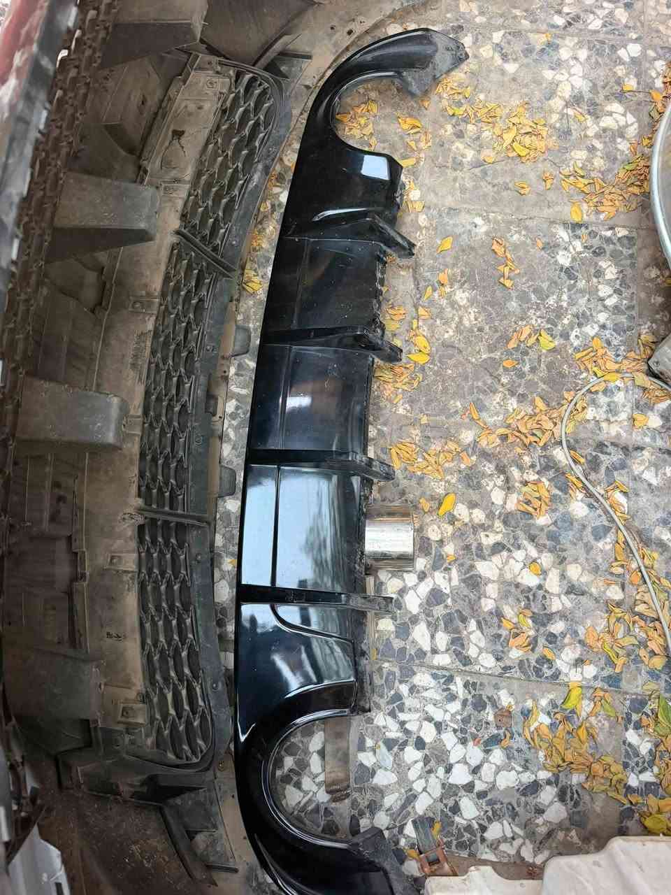 للبيع دعاميه اماميه مستعمله شهر واحد 
نظيفه كلش ما مصبوغه 
ب١٠٠ الف 
ودفيوزر خلفي وحلوك صالنصه
ب١٥ الف قفل  
مكاني بغداد ***********
