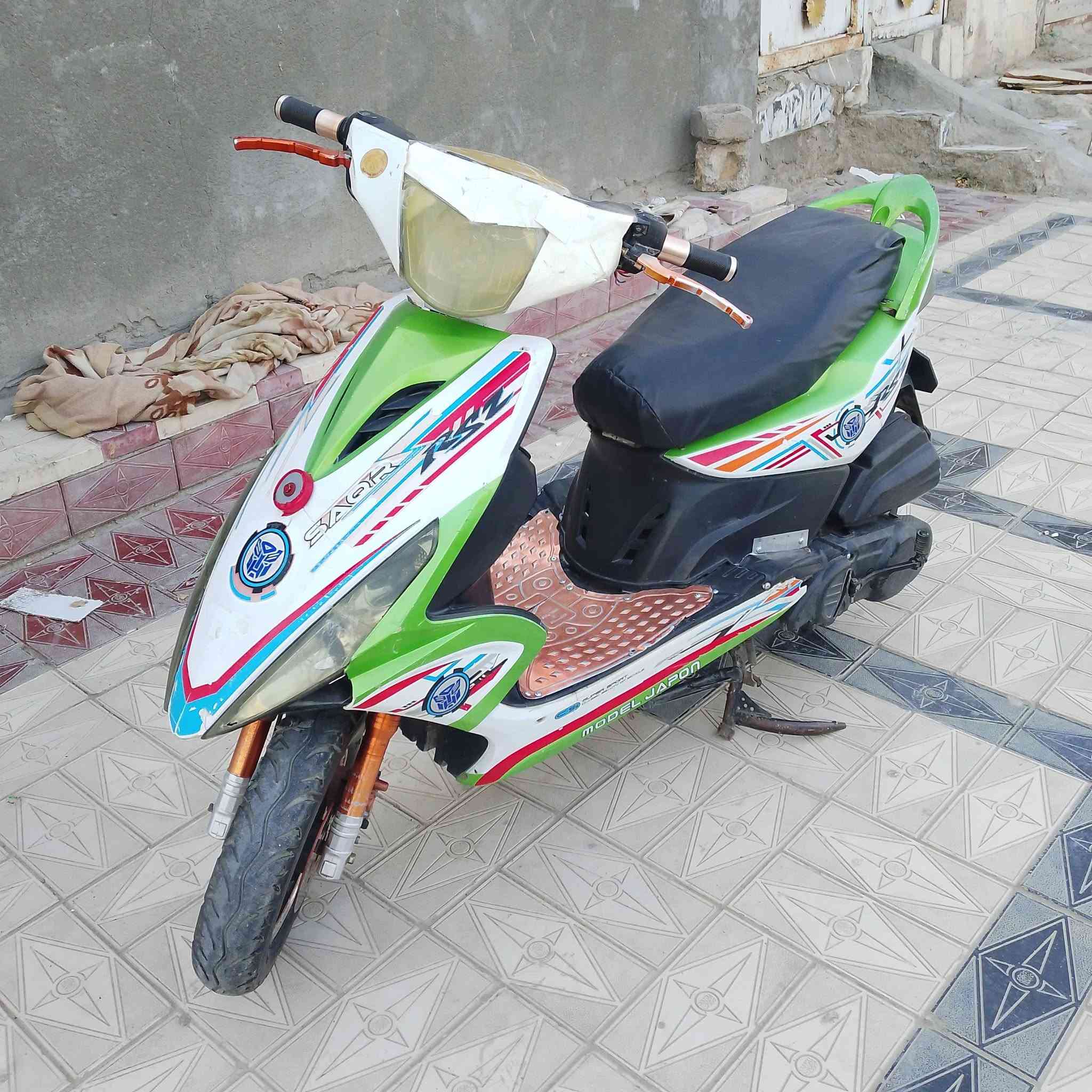 دراجه ماكس مضلع 2020للبيع
الدراجه مفتوحه ماناقصه شي جاهزه من كلشي تواير جدد شوته هورن وباتري توني شادله شغاله سلف هندر مكينه ناعمه مشي خير من الله السعر 550 وبيه مجال حك الجيه
مكان ناصريه أريدو قرب مستشفى المعوقين رقمي ***********
