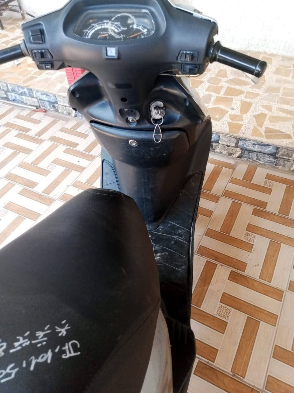 السلام عليكم سبيسي للبيع سعر 450دراجه مجفته جديد مكاني حي الجامعه ***********
