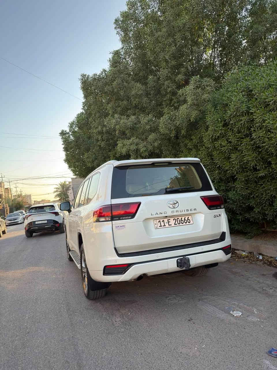 السلام عليكم
لاندكروز 2023 
بريم 
ماشيه 40 جديده حيل 
مكفوله والسونار موجود بل منشور 
والموصفات 
فتحه 
حساسات امامي خلفي 
رادرارت
بصمات 
تشغيل عن بعد 
وهواي موصفات معروفه 
لون ابيض صدفي 
السعر 64 الف يعني سته دفاتر واربعين ورقه وبيه مجال حك الجيه 
مكان السياره بغداد البلديات 
الاستفسار ***********
الاستفسار ***********
