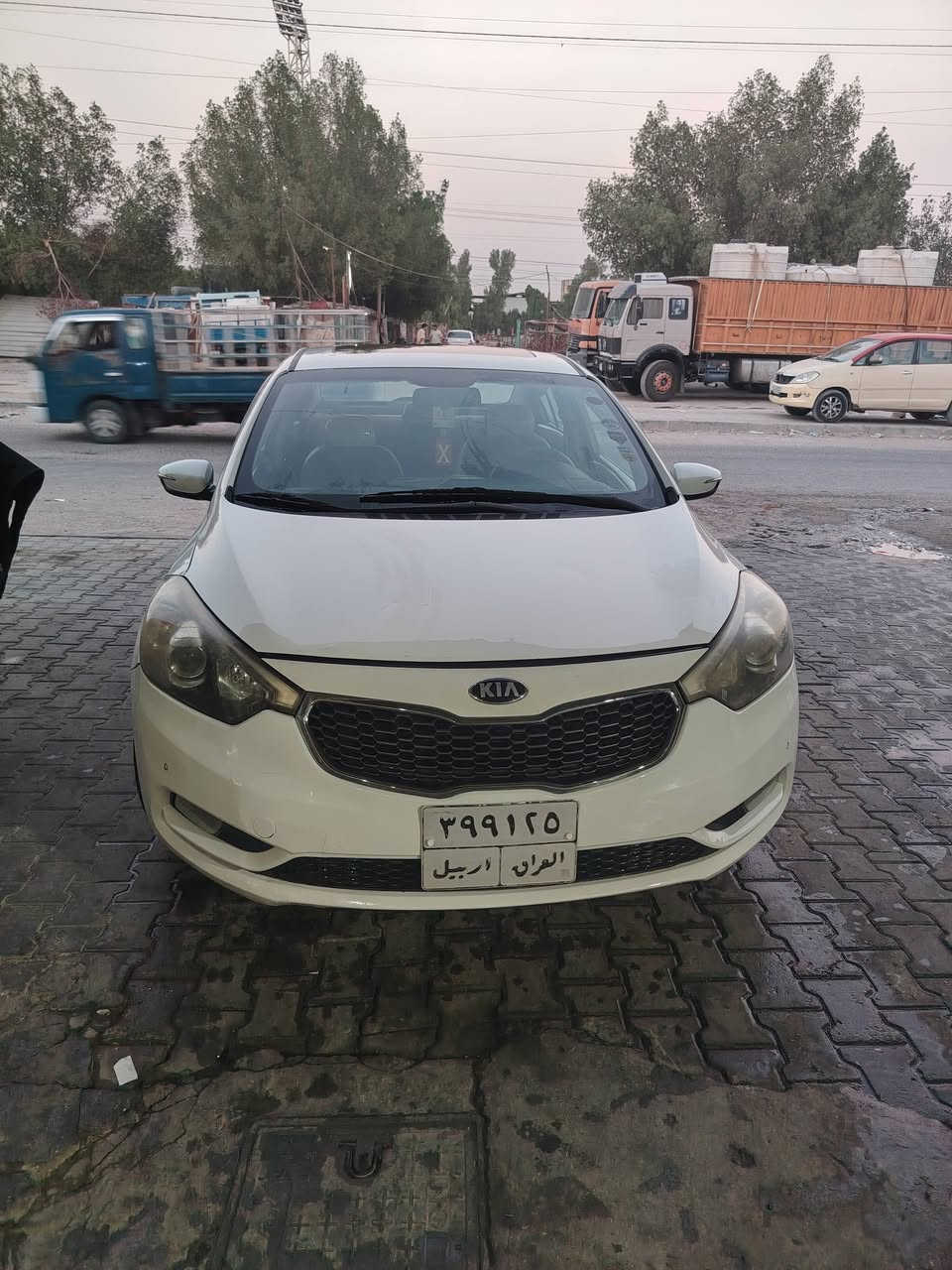 سيارة سيراتو للبيع مديل ٢٠١٦ فول عدة بصمه مكفولة بلا صبغ السعر ١١٨ بيهه مجال قليل رقم مبايل ***********

