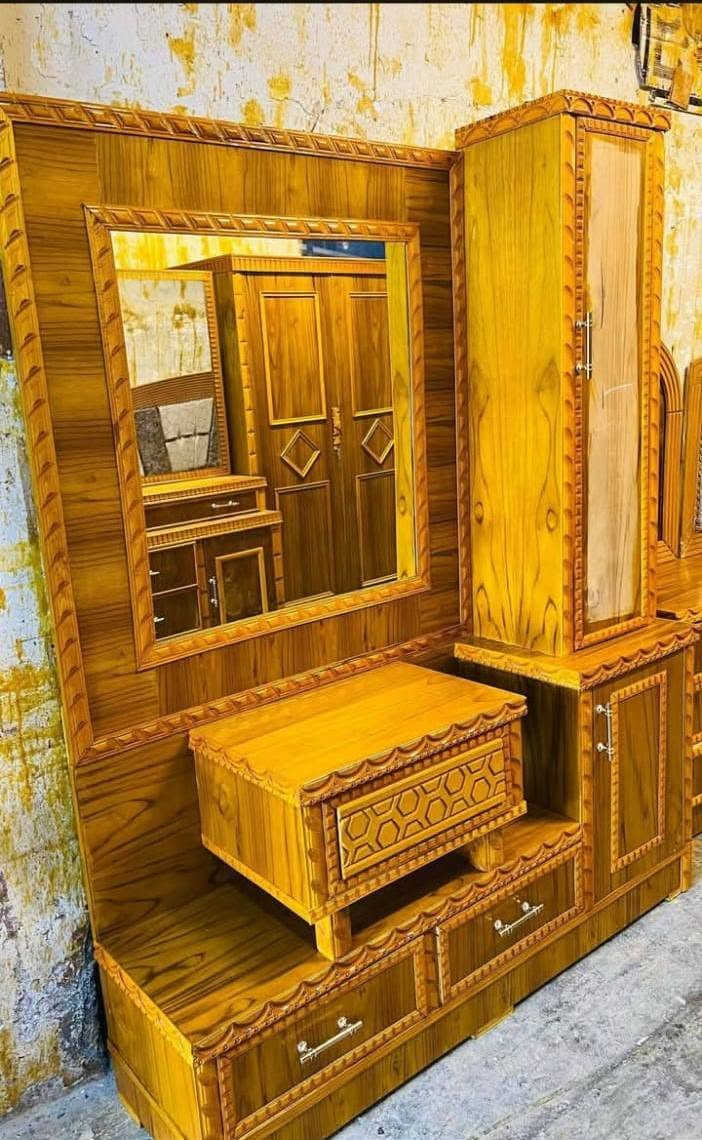غرفة فصال تركي بخشب عراقي شرط 5 ملم جديد ما مستخدم من المعمل مباشر عليك.
6 قطع 

السعر : مليون و ربع (1,250,000)

و التوصيل مجاني 

استفسار : ***********
