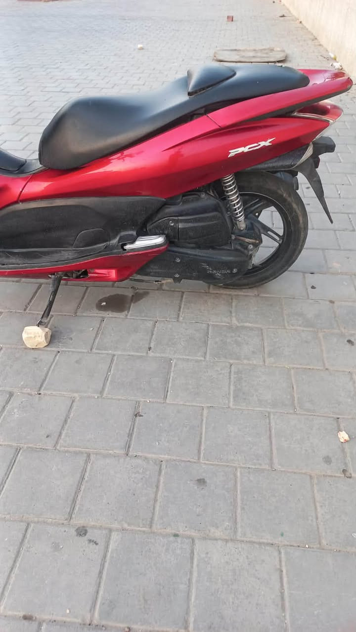 PCX جيل اول ياباني للبيع
دراجة جيل اول مكينة 125
كهربائيات كلها شغالة 
ماشية 50 الف حقيقي 
بغداد مدينة الصدر 
السعر مليون وبيها مجال 
***********
