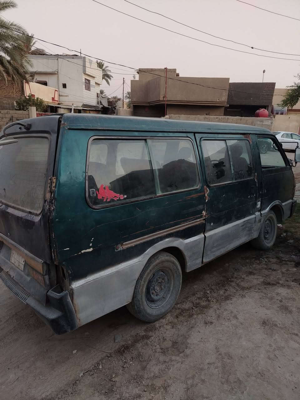 السلام عليكم كيا بستا موديل 94 سياره جانت تشتغل ماكينتها كامت ونتركت كير اكسل داخل خير من الله سنويه لل28 تخم تاير جديد السعر ب12 وبيه مجال مكان بابل حله مركز مدينه ***********
