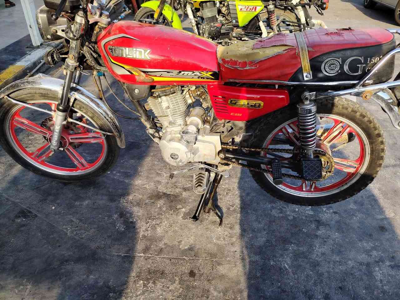السلام عليكم دراجه موديل 22 السعر 350 وبيه مجال الشراي يتصل
***********
