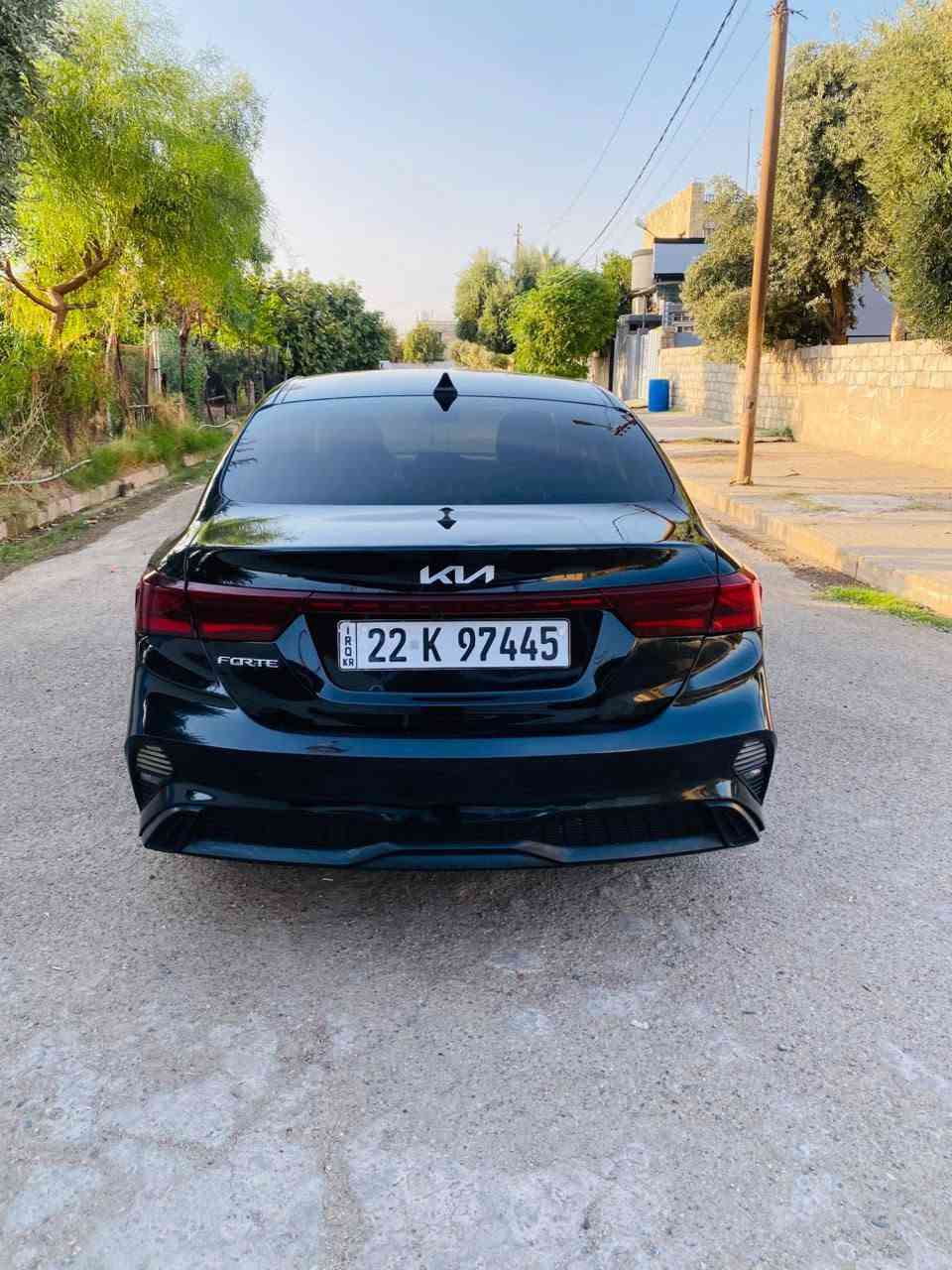 كيا فورتي موديل 2022
مواصفات EX 
تحكمات ستيرن شاشة كبيرة كامرة دوارة تحديد مسار  رادار  امامي 
كير ومحرك وتبريد كلو شرط 
السيارة بدون ارباك بجم كبس
ضرر السيارة جاملغ خلفي يسار 
بالعراق صار بيها شخط بابين اليمين اصبعين وشوية صبغ بالداير الخلفي اليمين
رقم وسنوية كلو جديد 
السعر 128وبيها مجال الطيبين
للاستفسار ***********
