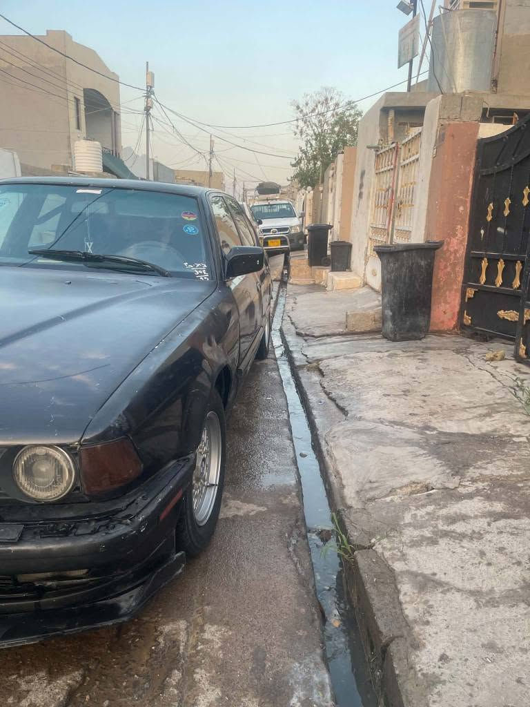 سلاوتان ليبي ئم بئيمه بوفروشتن موديل 94قه بات مواسافات سياره كه ئارمو واجيهيه به شه رتي ئوليات 740V8كيرتوماتيكه كيرو مه كينه به شرت سياره كه به س بني شله كاراباي كامل به شرت كجوكلوبو دارو به ردي ئيش ئه كه كوژين كاراباي جلده سعري 20واره قه و كه ميك مه جال له هه وليرم ***********واتسئاب أربيل, العراق
