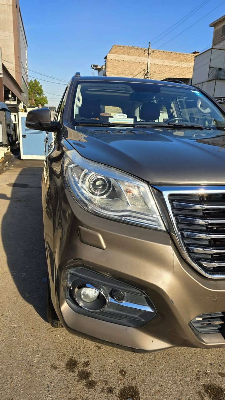 هاڤال H9 للبيع او المراوس
فورويل 4WD
موديل2019
رقم بغداد السيارة ماشية 145 الف
مكفولة من كلشي بدون اي ضربة او حادث او صبغ فقط شخوط بسيطة بسبب السيارة بالشارع
تشغيل بصمة
كير محرك حدادية ودواخل كلها ابوضع الشركة 
محرك 2000 توربو 
كير ZF ألماني 8 سرعات
وضعيات سياقة متعددة (اوتو - اقتصادي - رياضي - ثلج - رمال - وحل)
مقاعد جلد وكهربائية للسايق والراكب
مقعد السائق ذاكرة
تدفئة للمقاعد الامامية و الخلفية
7 راكب
بانوراما 
حساسات امامية وخلفية 
بخاخ لايت
اوتو ستوب
سايد بريك بصمه
مري شفط
مصابيح LED
بلوجكترات LED
تحكمات ستيرن ، شفتات ، كروز سرعة
 تدفئة بالستيرن
3قطع تبريد
إغلاق الأبواب والجامات وفتحة البانوراما عن بعد
نظام تغيير حجم الصوت مع سرعة السيارة
السعر 145 و بيه مجال
***********
***********
مكانها بغداد السيدية
