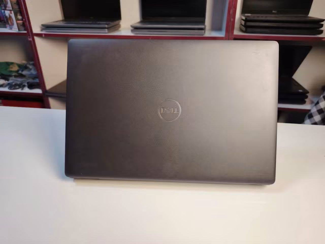 جهاز مرتب وقوي بمعالج Core i7 H  جيل 9 — 💰وبسعر  380 الف  فقط🔥
💻  Dell Latitude 5401
⚡ Core i7 H| الجيل 9
🧠  16 GB DDR4 | قابل للتطوير
💾  256GB SSD M.2| قابل للتطوير
🖥️ 14 
 ✨8 GB Intel Graphics| كرت شاشة مدمج(داخلي)      

✅ يفيد للدراسة، البرمجة، الأوفيس،المهندسين

🛡ضمان اسبوع مع وصل ضمان يضمن حق الزبون 
🚕التوصيل مجاني لجميع المحافظات
🎁ملحقاته: 
🔌شاحنة اصلية
🖱ماوس 
💼حقيبة
📩 التواصل واتساب :***********
قناتي التلي:  https://t.me/ah_lab03
