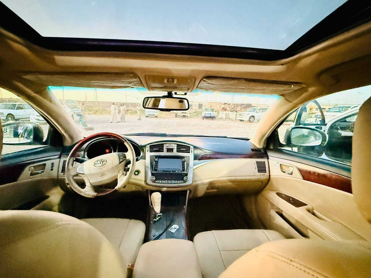 للبيع ٢٠١١ خليجي رقم سليمانية بيها صبغ ٦ قطع سيارة جاهزة ومعمرة جديد السعر ١٣٠ ورقة *********** مكان سيارة رمادي
