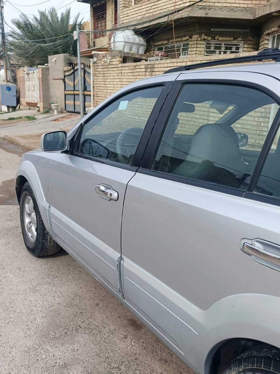 السلام عليكم اخوان سياره سورنتو  2007 سياره مكفوله حداديه  جديدهتخم تاير جديد تبريد ثلج❄ كامله بس فول بانزيل وطله السعر 90 ورقه مكلف ب نشر وهذه رقم صاحب السياره ***********
