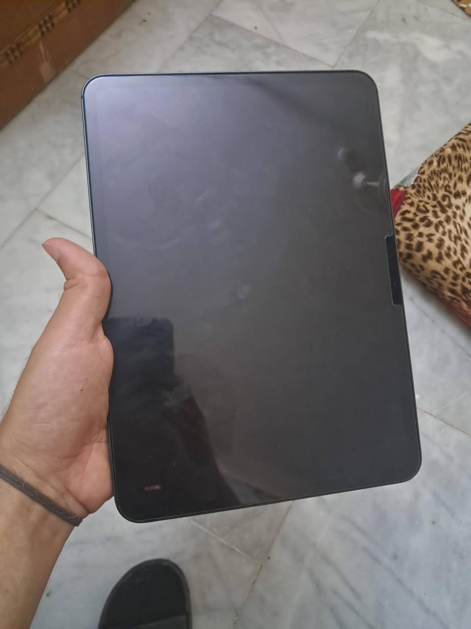 اخوان سلام عليكم 
ايابد M5
256
نضافه فول 100/100
سعره 1400
مكان ديالى 
قريب على بغداد 
اليريد يستفسر
***********
