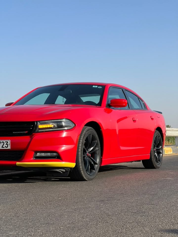 CHARGER SXT  .
جارجر SXT  للبيع  
السياره عليها ادامه كامله بل شركه 
تخم تاير جديد صدر جديد 
باتري جديد 
الرقم اربيل بسمي  
الموديل : 2019 . (خليجي) . 
وكاله #مهند كارز  
السياره كفاله عامه فقط تبديل بيان ٢ اصلي وكاله + صبغ قليل بل جاملغ الخلفي
الون : أحمر طماطي
المحرك : V6.  3.6L . 
السعر :  خاص
المواصفات :
* شاشه كبيرة مع نظام ملاحة GPS .
* الشاشة مع اوپشنات SRT . 
* سستم صوت الپاين مع سماعات پريميوم .
* ويل قياس 20 انج . 
*اكزوز سرعه بلادي
* مقاعد جلد رياضية . 
* مقعد السائق كهربائي . 
* حساسات خلفية . 
* تشغيل عن بعد . 
* محدد سرعة . 
* تلفون بلوتوث . 
* كاميرا خلفية .
* مرايا متحسسة للاضاءة العالية .
* دخول ذكي (بصمة) .
*ماشيه 80 الف

***********/ واسط
