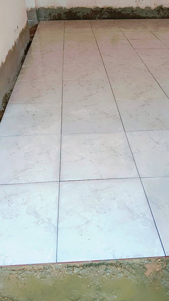 السلام عليكم عمل ارضيات سيراميك بكل انواعه جداره ايضا اسعار مناسبه كربلاء فقط عمل دقيق جدا شرط العمل كادر ايضا موجود.  ***********
