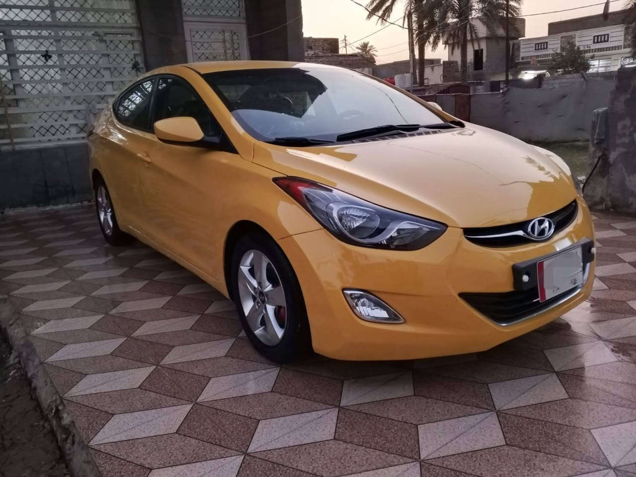 سلام عليكم الانتره مديل 2013 رقم بغداد امريكي حادث جاملغ امامي  الباقي ليبل واحد  مكينه 1800 دوش تبريد ثلج حداديه جديده  تخم تاير مكاني بابل مركز مدينه  ***********
