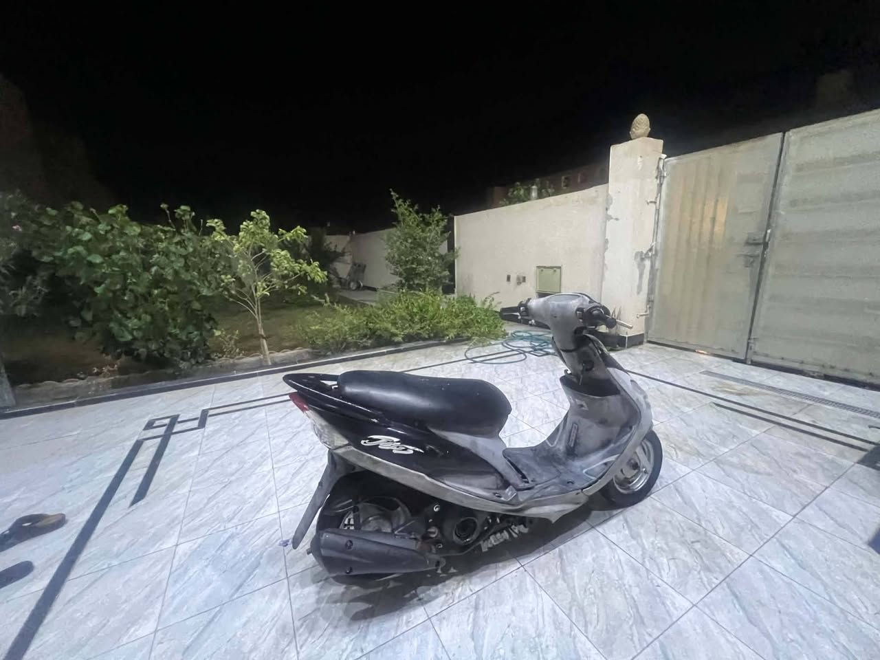 سلام عليكم ماكس منغولي للبيع سلف وهندر كلشي شغال  مفتوحه مره وحده ب٤٢٥ وبيه مجال للشراي الصالحيه ***********
