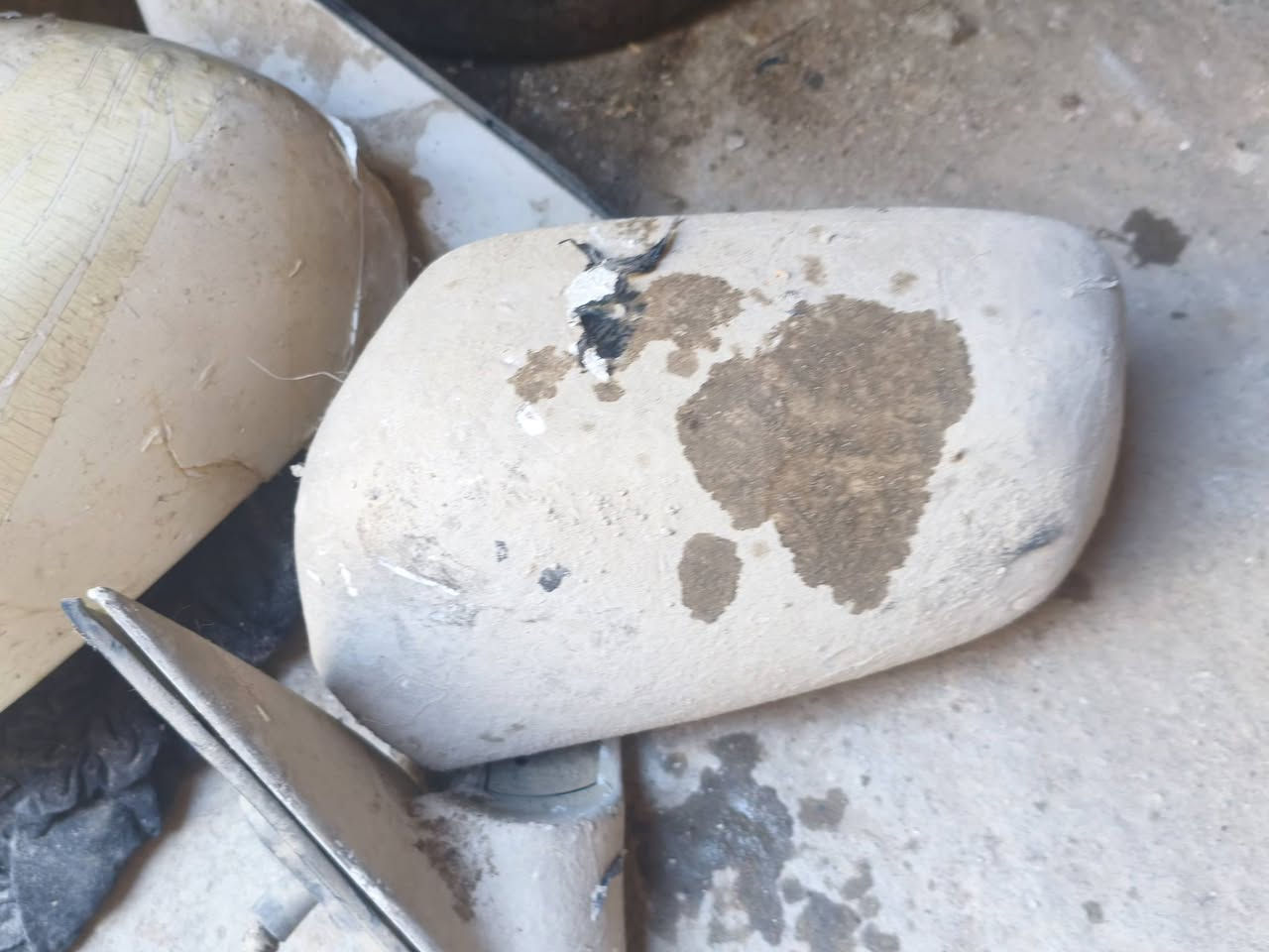 سلام عليكم
للبيع مري مال ملكة عدد 3 يحتاج الهن ترتيب كل شي ما بيهن 
السعر 65 
مكاني بصرة الزبير 
رقمي ***********
