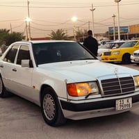 مرسيدس ١٩٨٨ • مكينة وگير • رقم بغداد