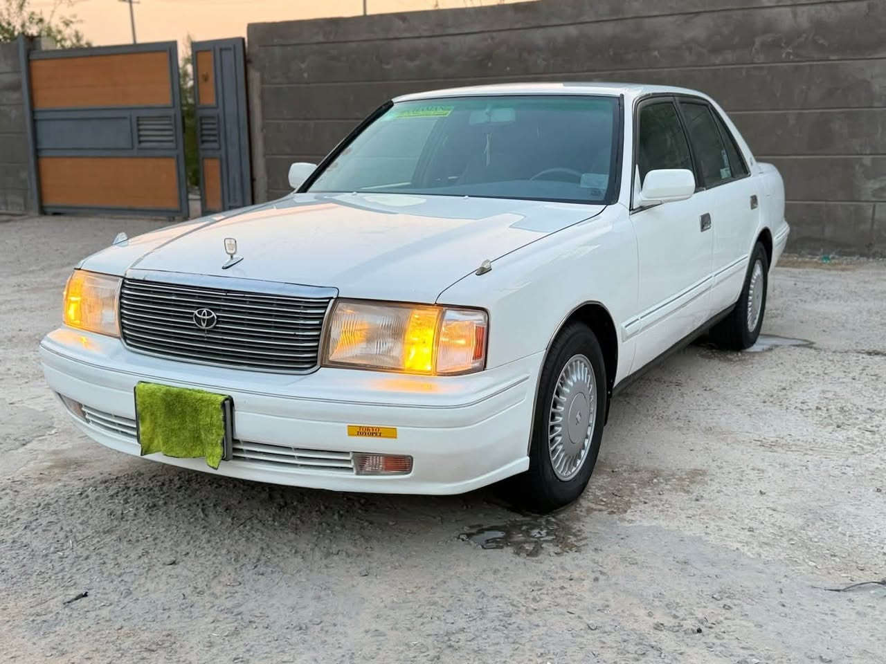 ***********
***********
السعر 98وبيها مجال قليل 
راس ثور مكفوله كفاله عامه من الضربه والكص ونقل جثه والعيب الشرعي والصوليات والغرامات كهربايات شغاله تبريد شغال مكينه وكير جدد حداديه جديده تخم تاير جديد خمس دكم سنويه مجدده 2028 مشروع وطني تحويل بكل المحافظات سياره جديده وجاهزه من كلشي معنه الكلمه
