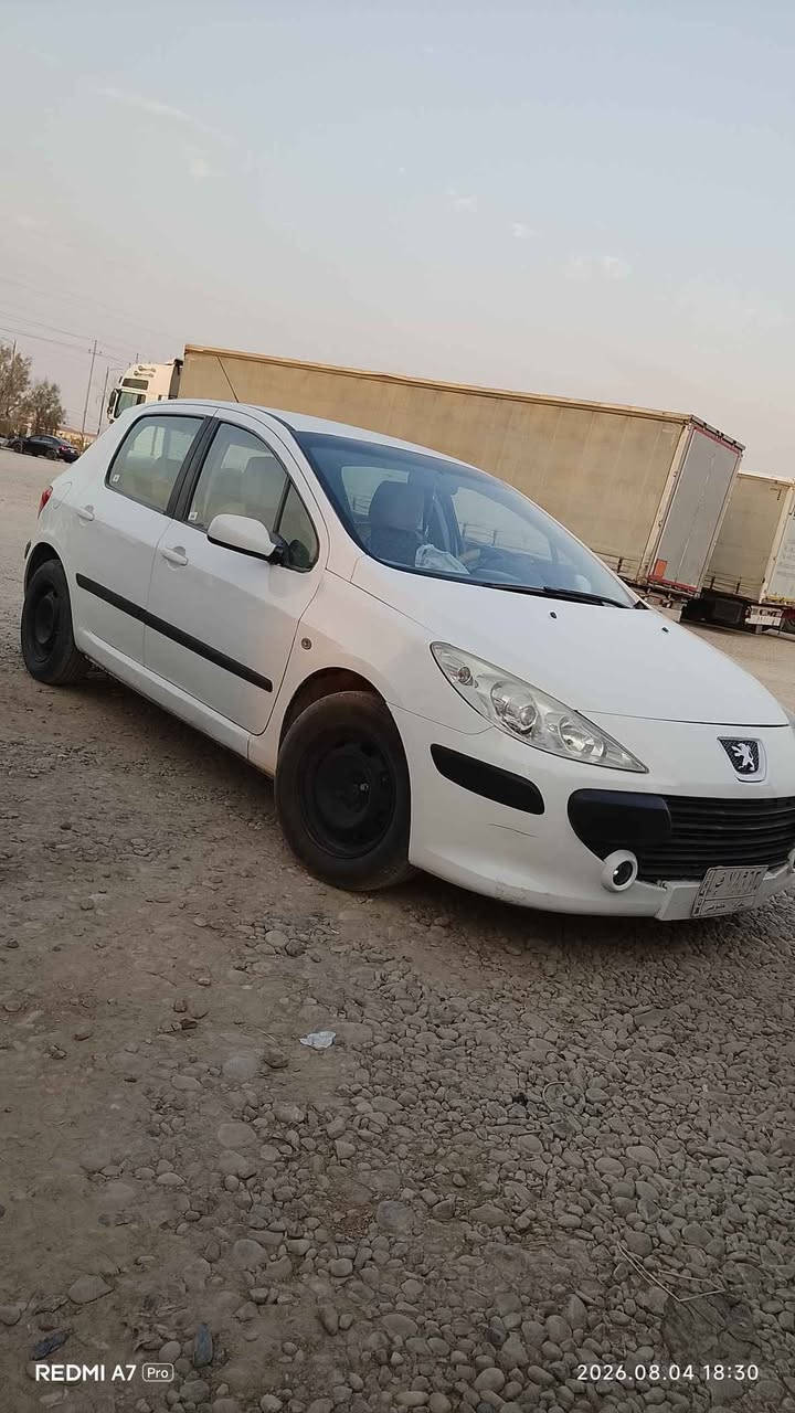 بیجۆ فەڕەنسی 🌸 307

 مۆدێل 2006

گێر ئۆتۆماتیک و عادی 

درایم شەفت 

شاشە ئایپاد 
 
لایت کارەبایی 

ئاوێنە کارەبایی 

تەبرید 

سعری 48 وەرەقە
 
ژ.م*********** Singapore
