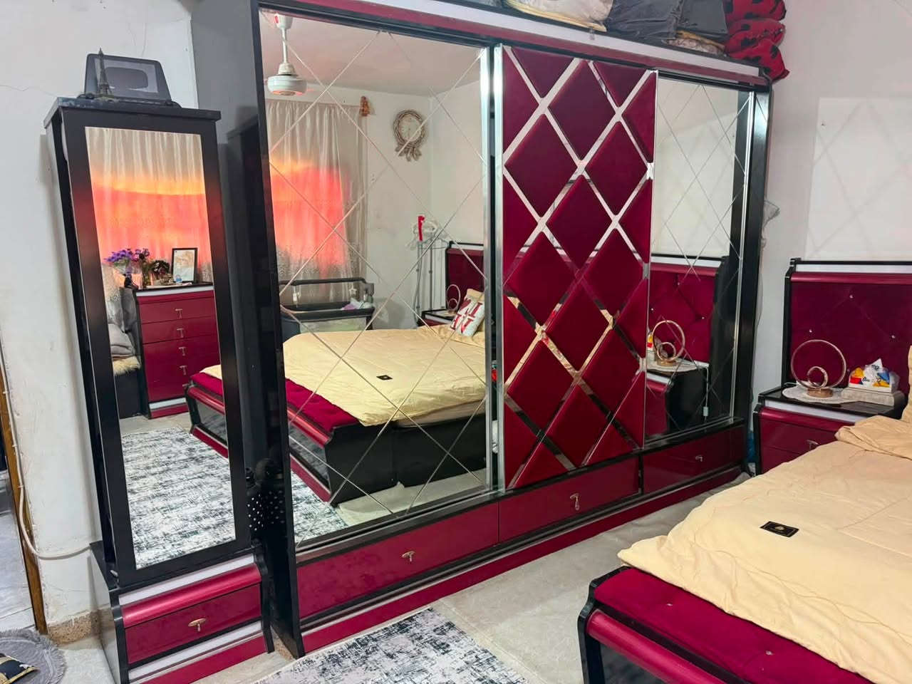 غرفه تركيا سعر5 مليوندرجه اوله اريدها 900البصره المشراك الجديد ***********
