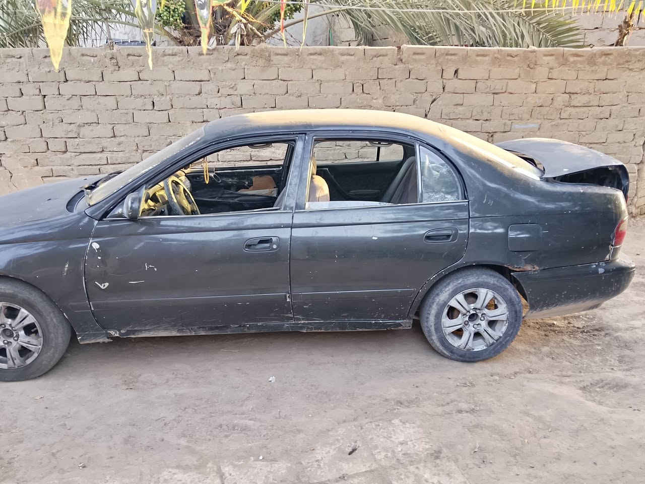 سلام عليكم كرونه للبيع بيهه كصه قماره فقط رقم نجف بسمي سنويه 29 مكاني شاميه صلاحيه الشراي يتصل *********** سعرهه 22وبيهه مجال قليل
