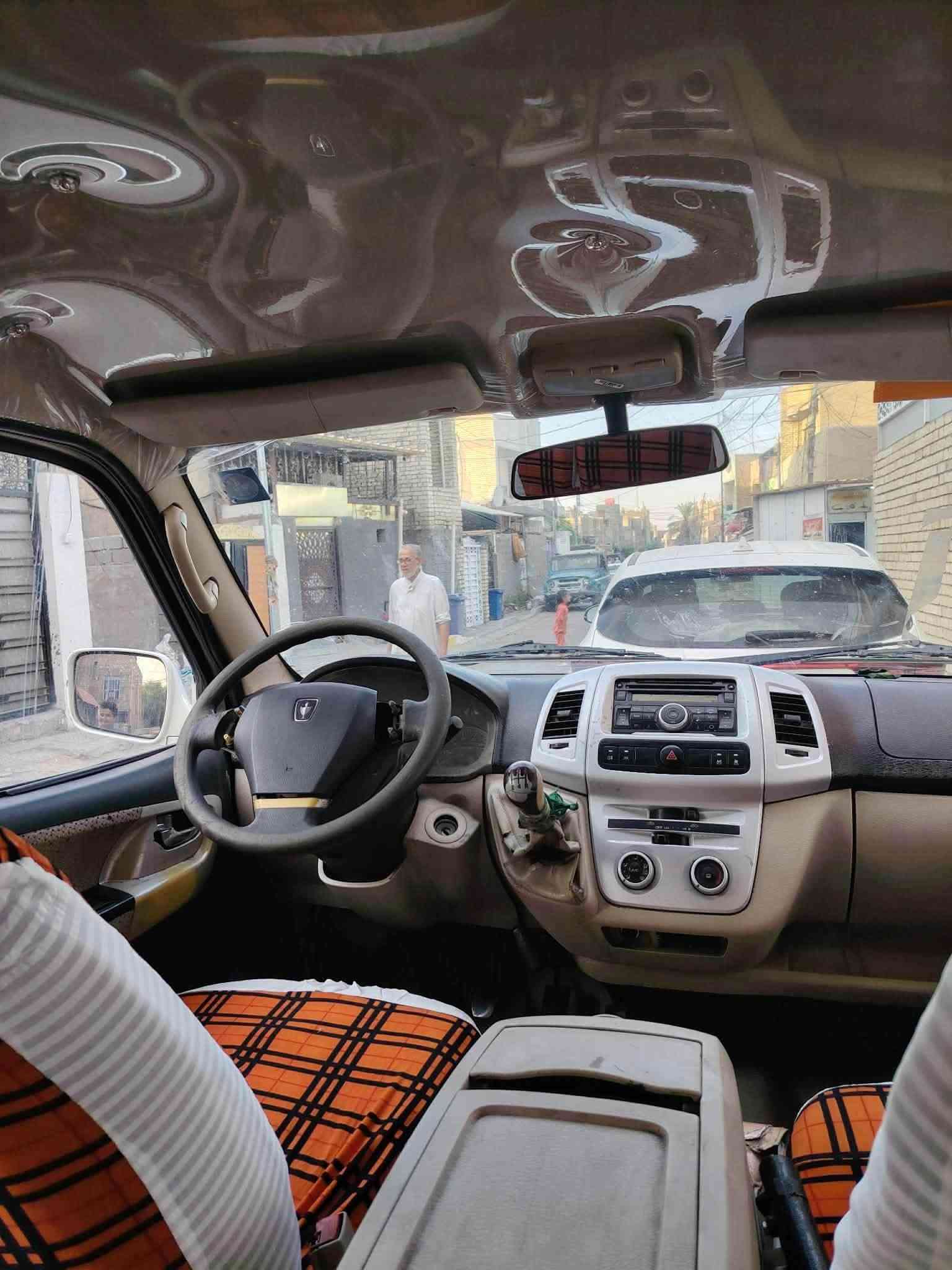 السلام عليكم جنبي اج وان للبيع سياره كفاله خير من الله مكينه كير اكسل حداديه جاهزه تخم تاير  داخل نضيف بيه بل طويله طخه ومعمره مماثره تحوسل مباشر سياره بعده عل بلاد شركه مكان اسكندريه السعر ٧٧وبيه مجال ***********

نص مكتوب في الصور:
- 20/6/1987
