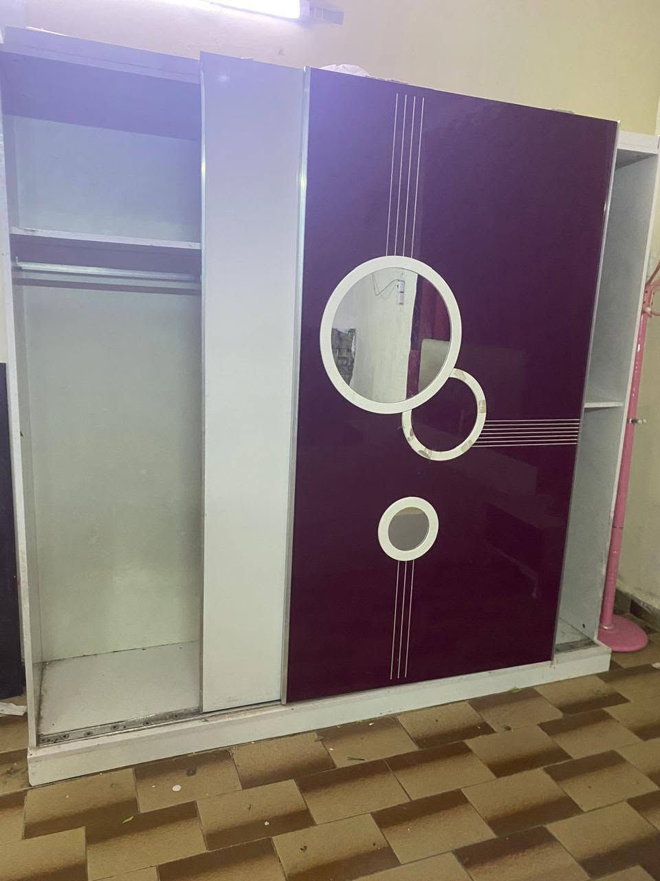 غرفه للبيع بسعر 250 الف منطقه حي الجهاد الضباط بغداد الاتصال على ***********
