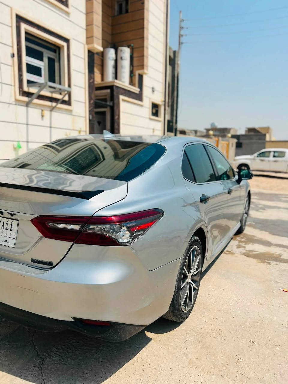 كامري للبيع هايبرد  2023XLE  سياره جديده
ماشيه 74
كشنات ثنين كهربائي
كشنات هيتر 
3 انظمه قياده 
سايد بريك كهربائي  
قطعتين تبرد
كشنات جلد اسود 
اناره داخليه بلادي 
رادار جانبي 
رادار خلي 
سياره جديده رقم بغداد
(ضرره جاملغ جه السايق كلير جاملغ عكس سايق بارد ) 
سياره جاهزه متصرف عليها شي 
السعر 200 بيه مجال قليل 
للاستفسار ***********
