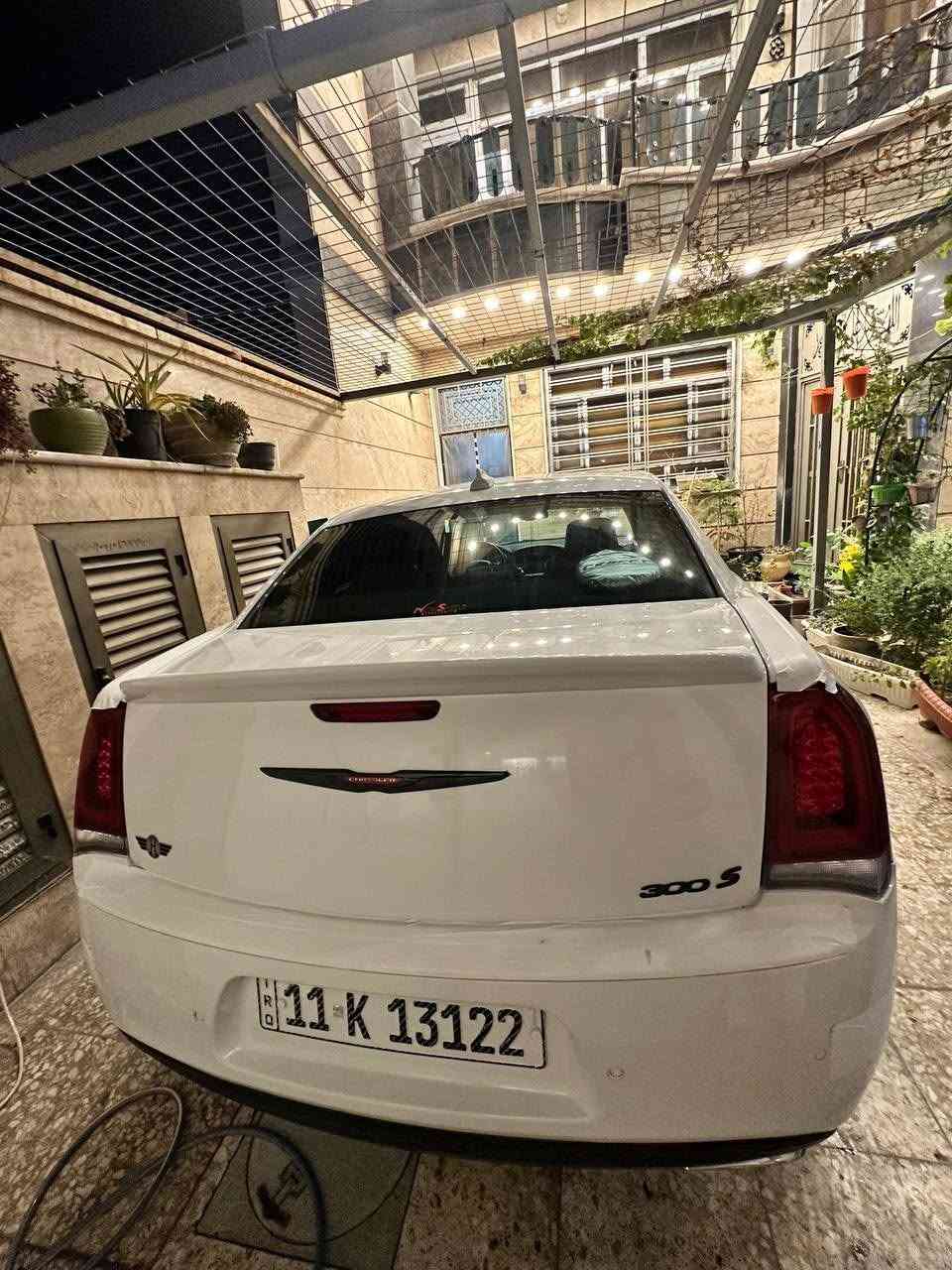 السلام عليكم
للبيع فقط 
اوباما كرايسلر S
2021 
فول موصفات 
كشنات جلد لون احمر
كشنات كهربائية 
بانوراما 
شفتات 
ويل مكسيكي اصلي 
تخم تاير جديد
صدر جديد
رادارات 
مود سبورت 
كار بلي 
ماطاك بيهة ولا ايرباك
تو ويل 
السيارة مصروف عليهة نضيفة 
مغلفة كلهة PPf حتى الجامة الامامية 
حادثهة دعامية واماكن كلير فقط 
مكاني بغداد المشتل 
السعر 260
***********
