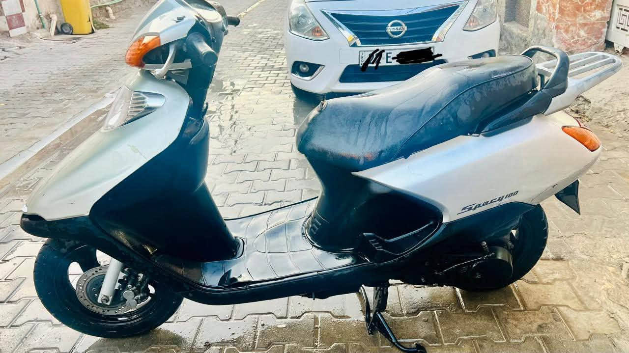 سبيسي للبيع بسعر 850
ممفتوحة مكانها الكوت - زين القوس 
***********
