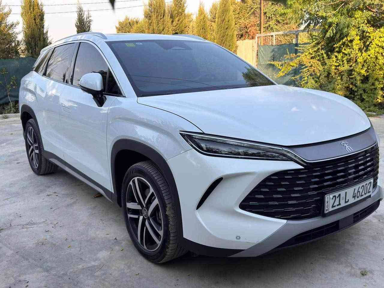BYD SONG L 
2025 

فول فولە 
باتری گەورە ١٢٠ کیلۆمەتر 
کامێرە ٣٦٠ ە 
سکویریکت کامێرەی کوژانەوەی سەیارە 
سکویریکتی کامێرەی ڕێگە 
کوشن جلد و تەبرید و هیتەر 
سوکان هیتەر 
کارت و سویچی لەگەڵە
تەقسیمی کارەبای لەگەڵە ٣٢ ئەمپێر کارەبا دەدات 
پانۆراما 
ڕاداری جادە و ئیمێرجنسی برەیک 
ڕاداری ئاوێنە 
دەشبول و کامل ناو سەیارەکە لید 
سنوق جەک 
شاشە گەورە 
وایەرلێس چارج 
ئەوتۆ هۆلد 
ویلی ١٩ 
لایت ئەوتۆ موتەحەریک
فلچە ئەوتۆ 
١٠ هەزار ڕۆشتوە
زۆر مواسەفاتی تر
***********
0750738498 السليمانية, العراق
