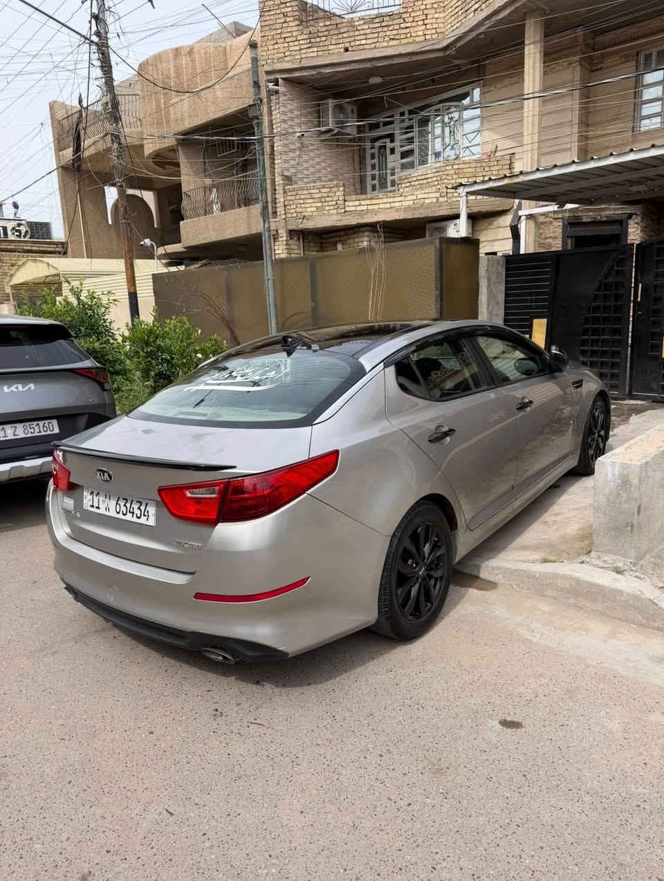 السلام عليكم 
اوبتما 2014 EX وارد امريكي 
2400cc
فول مواصفات 
بانوراما
بصمه 
كشن ميموري 
كشنات كهرباء تدفئه تبريد 
داخل جلد
مري شفط
تحكم ستيرن كامل 
شاشه ابل كار بلي +اندرويد اوتو
وبعد بيها هواي مواصفات معروفه مواصفات الEX 
ماشيه 106 ميل 
حادث امريكا موضح بالصور 
وبيها حادث خلفي موجود سونار 
السعر 108 قابل للتفاوض 
السياره بأسمي تحويل مباشر 
العنوان بغداد 
***********
