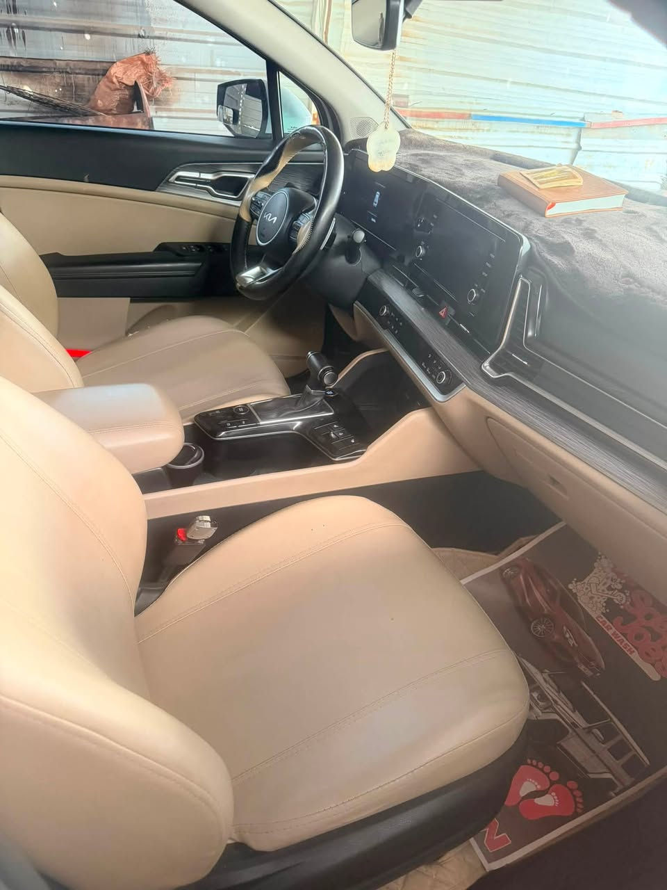 � للبيع كيا سبورتاج 2023 خليجي شركة نم فول عدى الفتحة
✨ المواصفات:
• الموديل: Kia Sportage 2023
• الشركة: NIM
• وارد خليجي
• فول أوبشن ما عدا البانوراما
• العداد: 50,000 كم
• الرقم: شمالي
• السيارة بحالة جيدة وجاهزة للفحص

📌 للمهتمين والجديين فقط، يرجى التواصل للاستفسار عن السعر والتفاصيل.

📞 للاتصال والاستفسار: يرجى مراسلة صاحب الاعلان *********** مكان سيارة الغزالية
