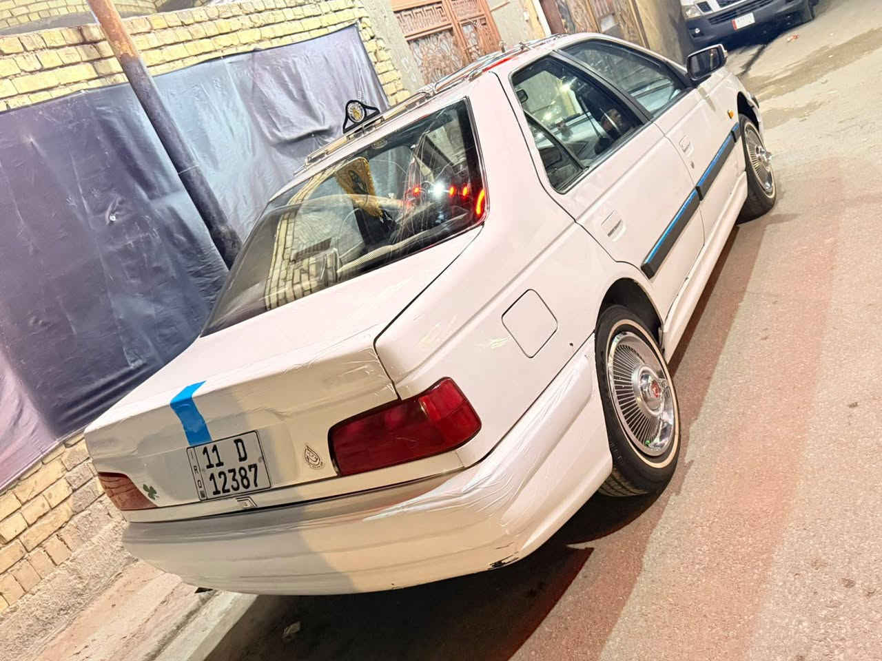 بسم الله الرحمن الرحيم السلام عليكم بيجو بارس موديل 14البيع باسمي مال بيت كل نقص ما بيها طخه بل جاملق الخلفي صفحه السائق باقي خير من الله العنوان بغداد بلديات ***********
