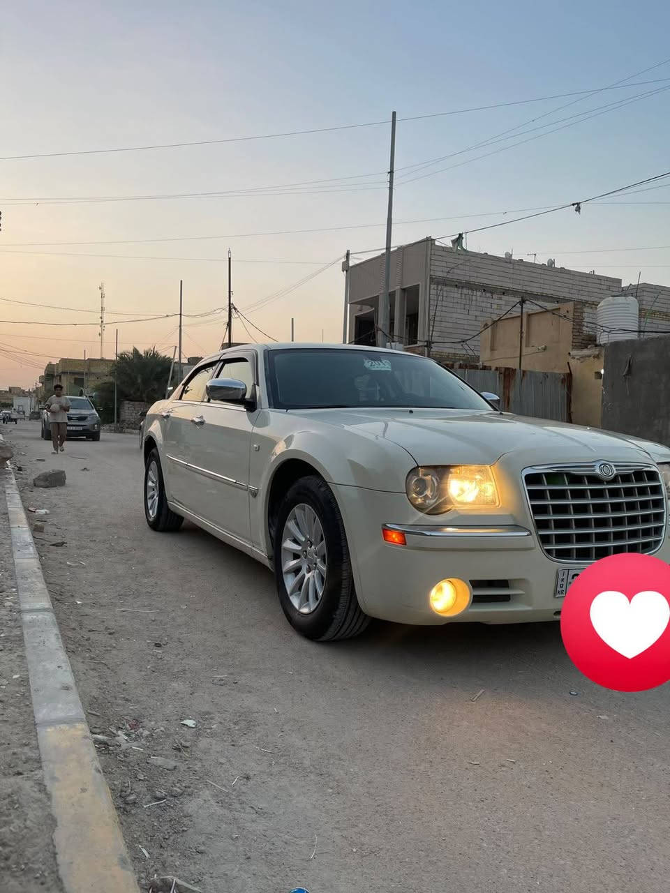 اوباما 10أصل سياره جديده حيل
لون حليبي مميز 
مكينه 3500شرط بل باكيت شلع تحفر الكاع
كير باكيت
تبريد ثلج 
حداديه ميه بل ميه 
تخم ويل او تاير او حساس توهن شادهن
كص جنط شغل درجه اوله ماتنعرف مكصوصه ابد 
متوام شمالي جديد شرط الحاسبه هزه جامه سنويه لل30 
بيع او مراوس السعر 40 او كلشي بل سوك بس مو بجدته او لونه 
رقمي***********

