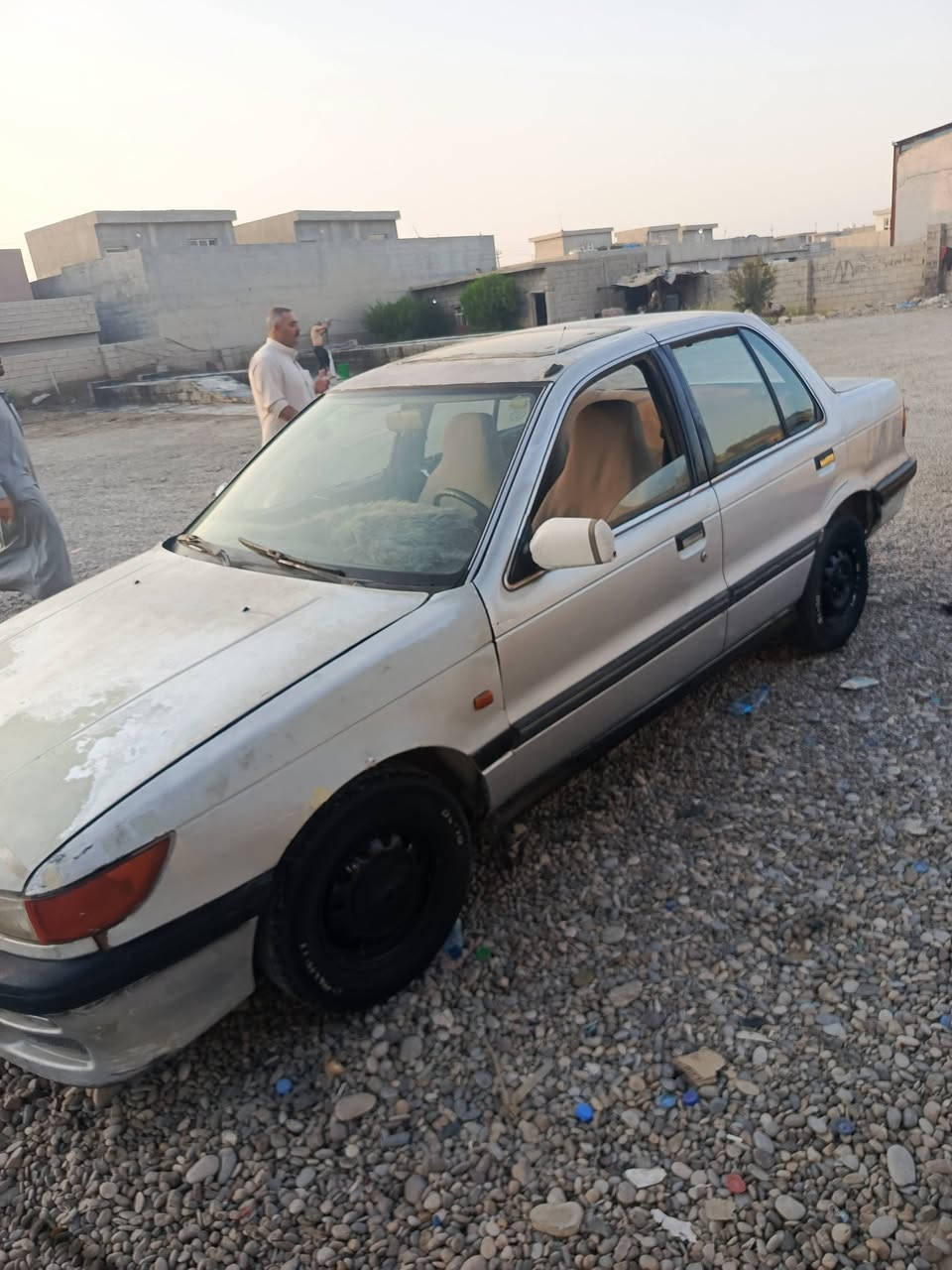 السلام عليكم
متسيبوشي لانسر موديل 92 رقم بغداد طرف ثالث محرك وكير جديد اوتوماتيك سياره حلوه ونضيفه وسعر مناسب (  16 ورقه) من الاخير مكاني ديالى  *********** 

واتساب مازنجر
