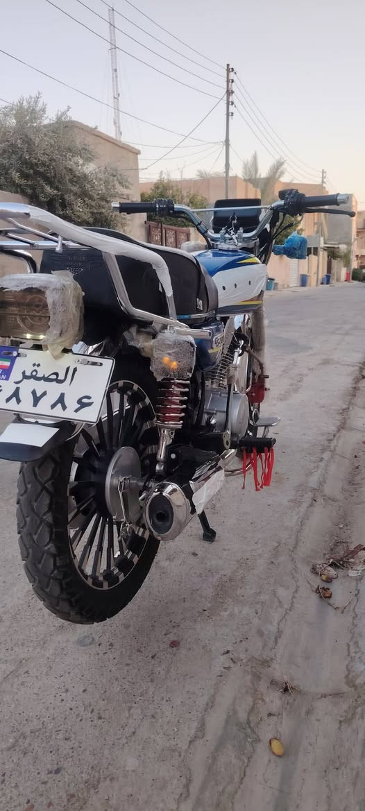 سلام عليكم سيفان 25 للبيع 🤚🏻
مكينه 200ss مكينه بيها 

شلعه ومعدل يخبلن ❤️‍🔥

كلها شغاله سلف هندر دشبول اشاير مازده ❤️‍🔥

بصمه سويج الدراجه متعوب عليها ومماشيه العنوان ديالى خالص هبهب رقمي *********** سعر 675 بيها🩵 مجال قليل لي ميعجبه يعبر المنشور🤷🏻‍♂️

بس الويل بي عواج لامامي  👍🏻
