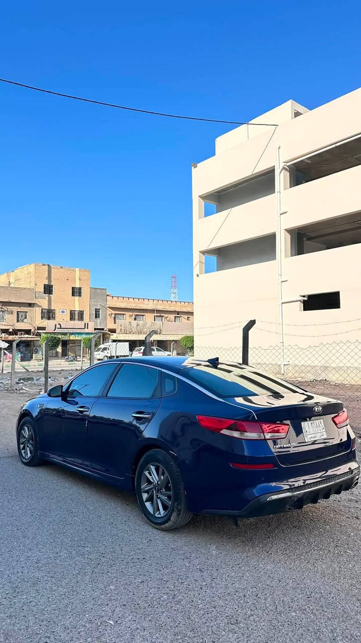 اوبتيما 2020 وارد امريگي
ضرر جاملغ وبنيد وبلعراق قطعتين صبغ بيه 
سونار موجود بلمنشورمحرك 2400 جديد بدون فتح گير جديد ماشيه 100km سيارة حره بسمي تحويل ثاني يوم سنوية ل29سيارة جديده بمعنى الكلمه  مكاني سماوة سعرها 118ترهم مراوسس
***********
***********
