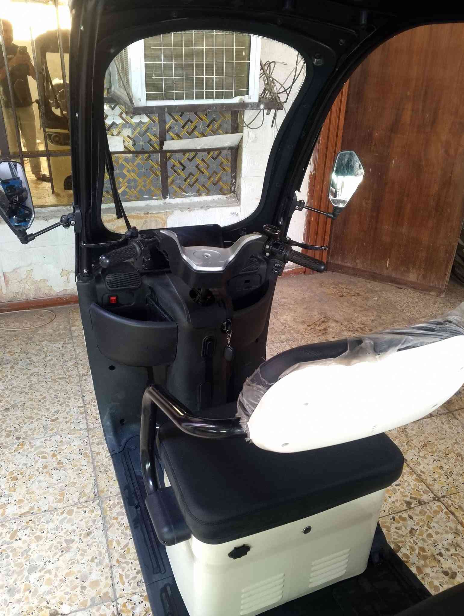 السلام عليكم للبيع تيك تيك شحن بطاريات جديده. تيك توك نظيفه وحلوه ترايق وين ما تريد نظيفه وحلوه شوفه عينك ما متعوبه ها ماشي هواي السعر. 1,500 وبيها مجال. مكان بغداد الزعفرانيه شارع المعهد هذا رقم ***********
