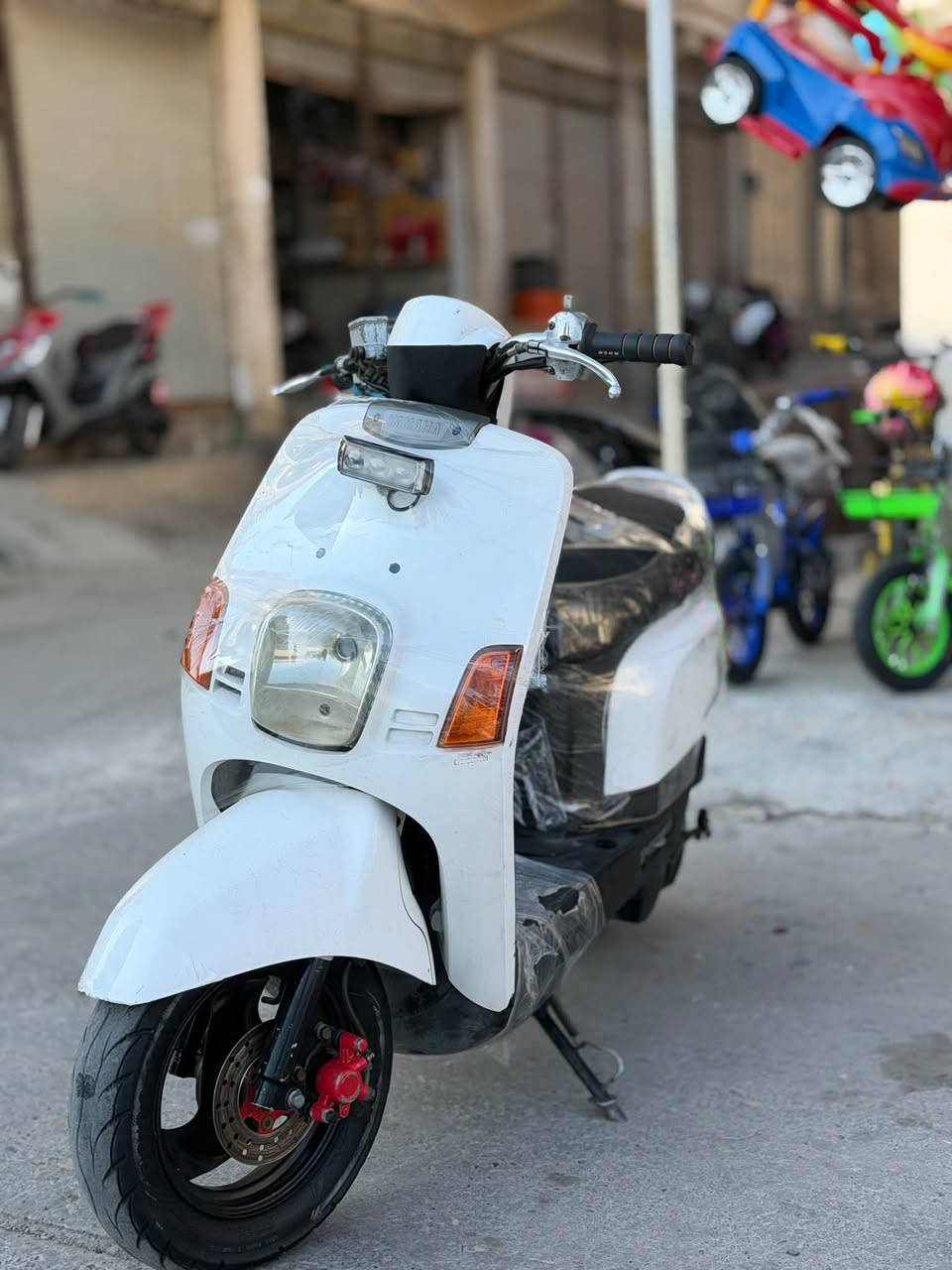 بەناوی خوای گەورە
پۆلیسی یابانی اسڵ مۆدێل 2006
مەکینەی بەشەرت و بێ کێشەیە
کەڤەری بیلادیە نەگۆڕاوە
کارەبایاتو سلفو کامل مەزبوت 
ماڵی دۆستەو مەزبوتە هەموو گیانی
نرخی 550 و مەجال
شوێن چەمچەماڵ
ژ.م ***********
