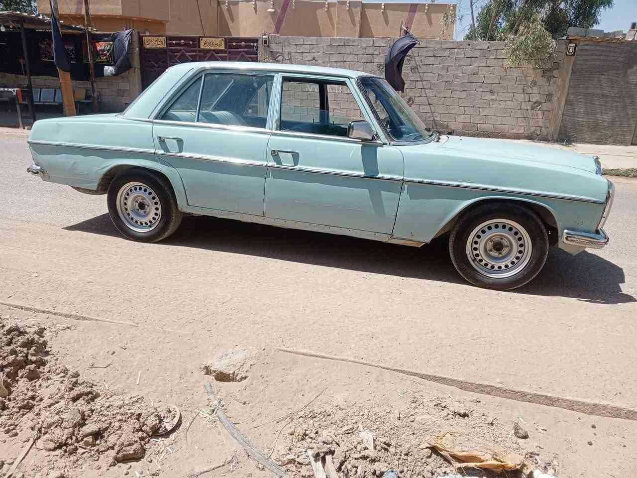 السلام عليكم. 

للبيع مارسدس بتره موديل 1976 

رقم صلاح الدين باسمي تحويل مباشر مكينه كير ياباني 

مكانهه بغداد المعامل الحسينيه 

للاتصال

***********

***********

