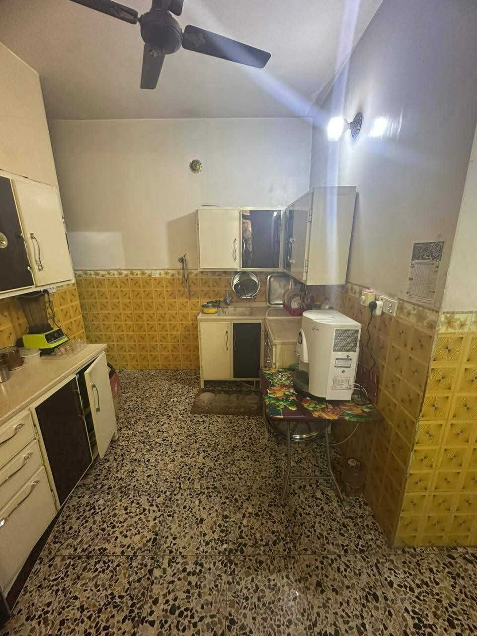 بيت للبيع مساحة 100 نزال 20 واجهة 5
طابقين  مكون من 3 غرف +حمامين و حمام خارجي 
طابو زراعي سند 25 +نظام مجاري +ماء نضامي +تبليط +قريب من سوق الميكانيك 
الموقع/حي آسيا الزراعي قرب متوسطةنابلس 
الرقم  للتواصل والاستفسار/***********
