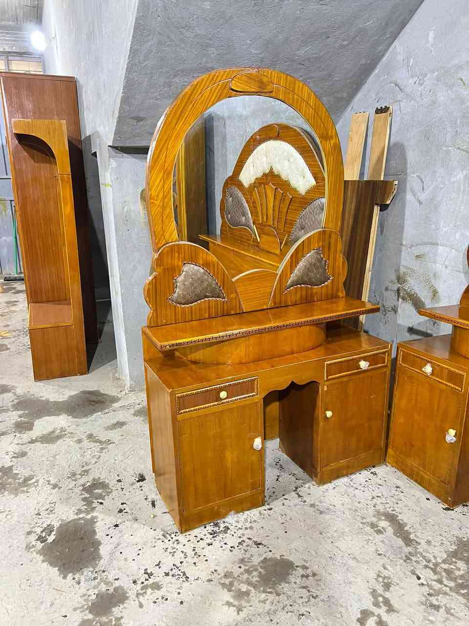 سلام عليكم غرفه نجاره صاج مستخدمه مديل حديث السعر ٦٥٠ العنوان الحله ***********
