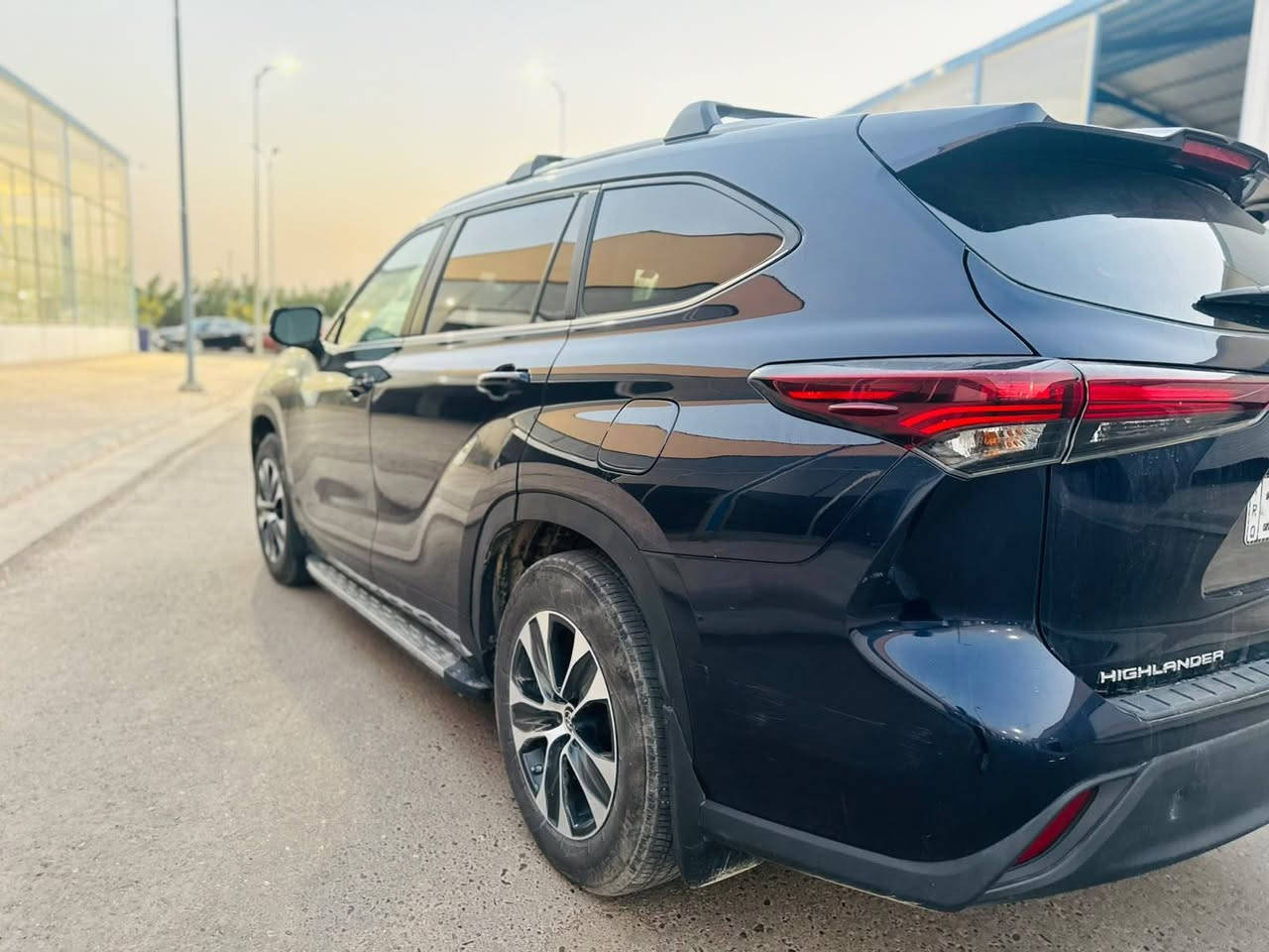 هايلاندر هايبرد ٢٤ XLE  للبيع والمراوس حسب القناعة
قطعة وحدة صبغ بنيد فقط سيارة كلها بلادي مواصفات فول
***********

