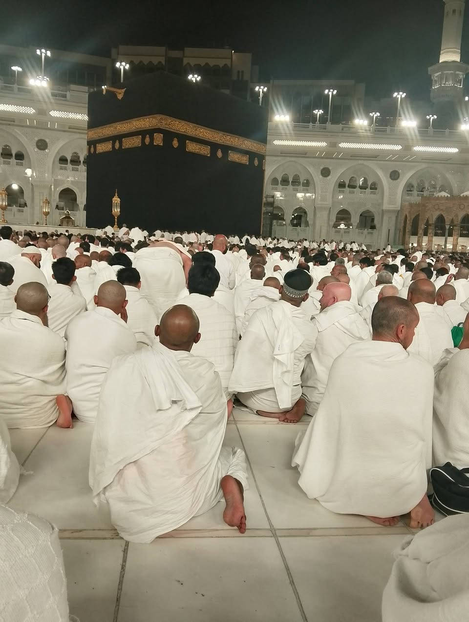 يسر مكتب انوار زمزم للحج و العمره ان يعلن عن رحلته لشهر ربيع الأول لأداء مناسك العمره و زيارة قبر الرسول (ص) وسكن 4أيام في مدينة المنوره و 7أيام في مكه المكرمه في فنادق أربع نجوم في شارع ابراهيم الخليل مع وجبات طعام و هديه مقدمه من الشركه اسعارنا مناسبة و خدمتنا متميزه وعلى الراغبين تسليم جوازتهم الى مقر الشركه لكأن  حله شارع 80 مجاور حلويات قصر الشام اللاستفسار اتصال على هواتف المكتب ***********/***********
ونحن في خدمتكم 
حجي صباح العقابي
