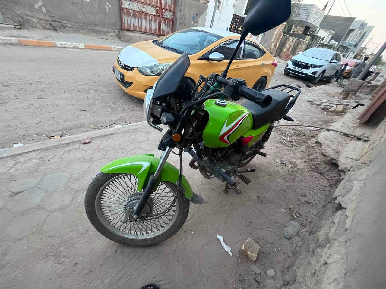 سلام عليكم شايننك مودل ٢٠٢٣مكينه ١٥٠ ٥نمر كفاله عامه الدراجن احلا من الصور بس التانكي مشخط قليل ما ماشيه ٨الاف ونص قابل للزياده دراجه متعوب عليها اوراق اصولي مكينه ما مددود عليها سبانه وين ما يعجبك تفحص وياله سيم جوب الدراجه حلوه من كل النواحي مال واحد يشتغل بيها على باب الله نقصها بس سبرنك مال بريك وبنزات ينكصن من سعر الدراجه عدى حسابي مكاني ديوانيه حي العسكري فلكه العلماء مز متواجد عل خاص ***********
