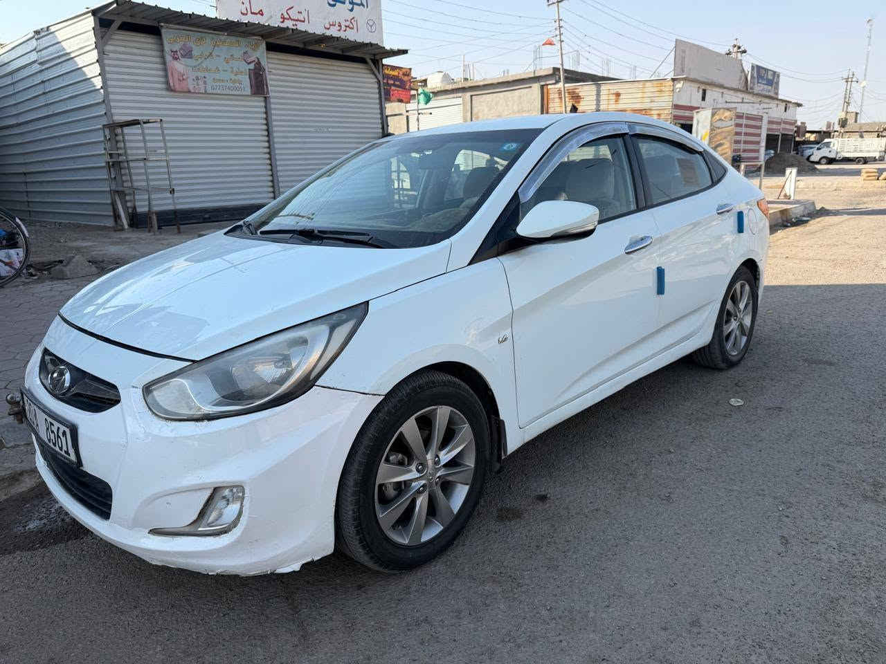 سلام عليكم
اكسنت 2011 خليجي نص فول
محرك 1600 دوش دبل قطرة 
 أربعة دسك
خمسة ويل كب 
تحكمات ستيرن 
اشاير بالمري
تدفئة 🥵 و تبريد ثلج🥶
صدر خلفي و امامي 
رقم ديالى انكليزي 
بأسمي 
السعر المطلوب 85 و بيها مجال 
مكان السيارة ديالى 
الاستفسار اتصال ع هذا الرقم 
***********
