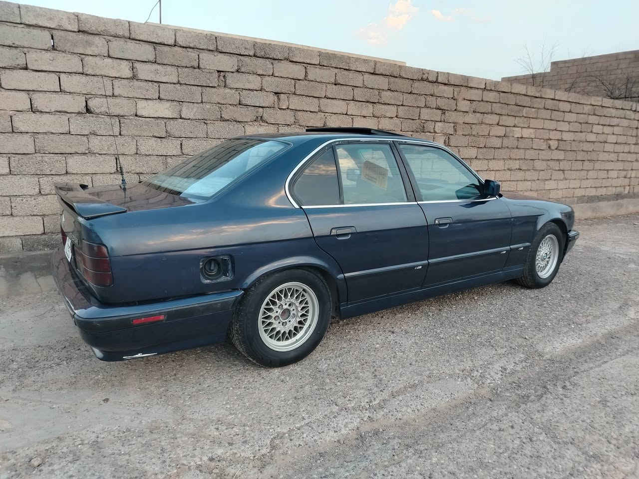 بي ام 525i • موديل ١٩٩١ • تواير جديدة