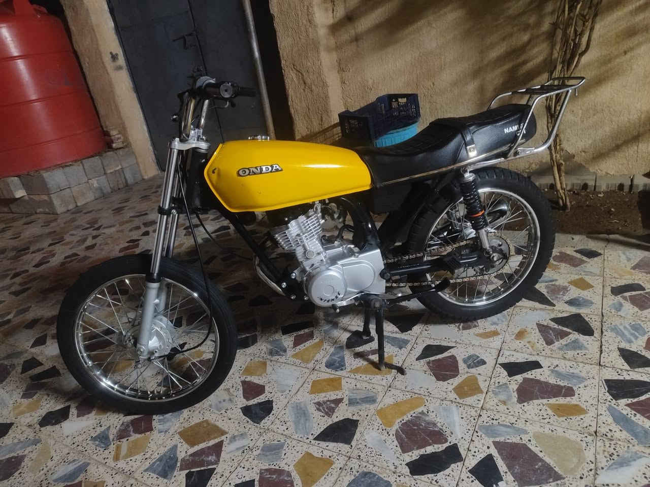 ***********
سلام عليكم دراجه للبيع نامه اصلي اوراق 2011 شلامجه كفاله عامه شراي يتصل
